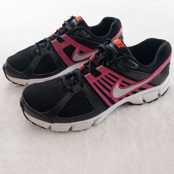 Nike Downshifter 5 Running Shoes Womens 9 Black Pink Sneaker 5357571-004 - Picture 3 of 9